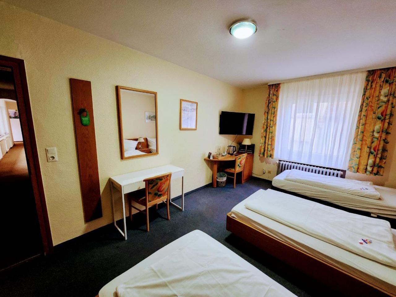 Hotel Schiff Rastatt Habitación foto