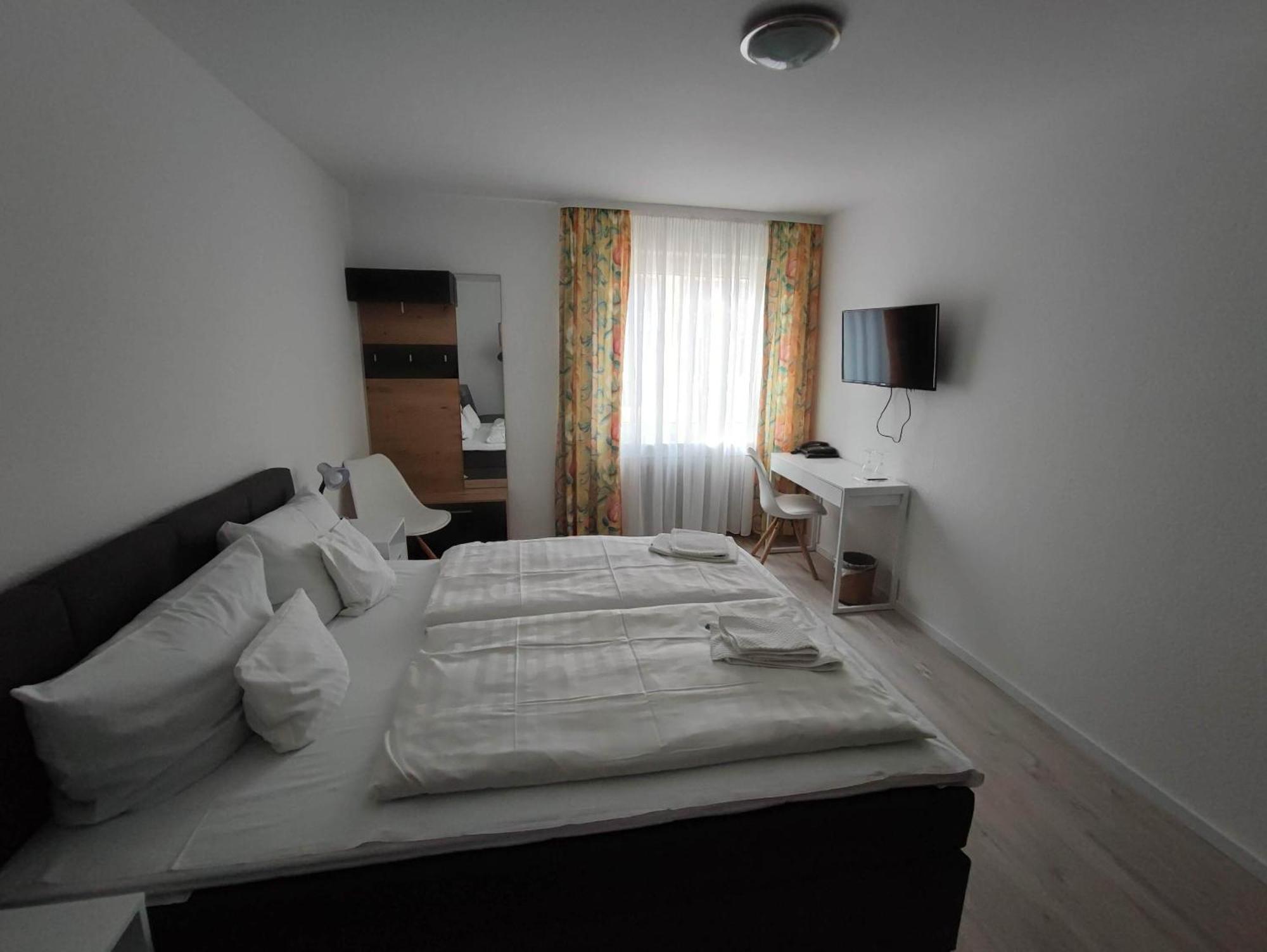 Hotel Schiff Rastatt Habitación foto